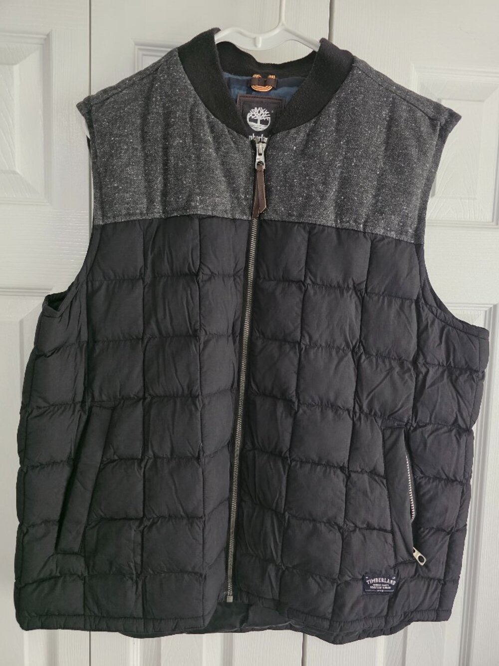 Timberland Men’s XL Black Quilted Puffer Vest Gray Wool Look